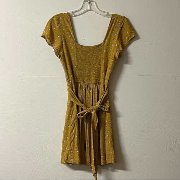 Abercrombie & Fitch Skater Mini Dress Yellow Ditzy Floral ASO Betty Riverdale XS - Picture 4 of 9